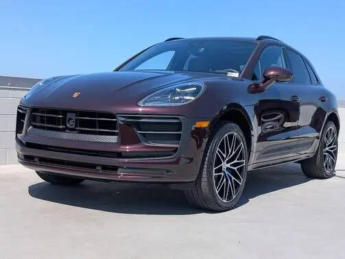 2026 PORSCHE Macan