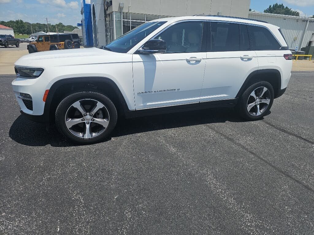 2023 JEEP Grand Cherokee