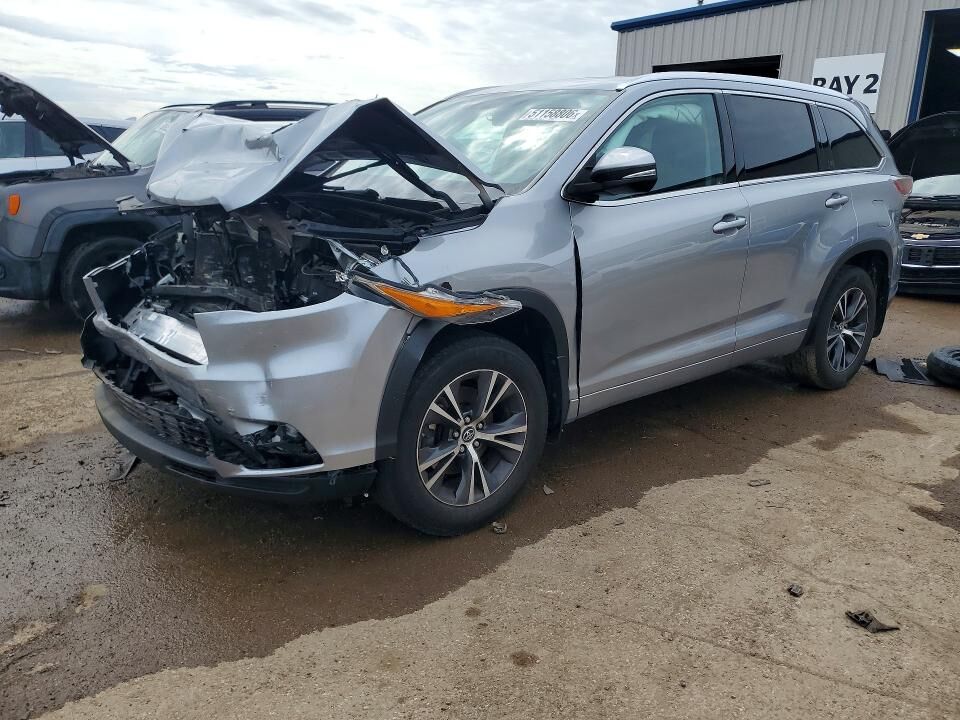 2016 TOYOTA Highlander