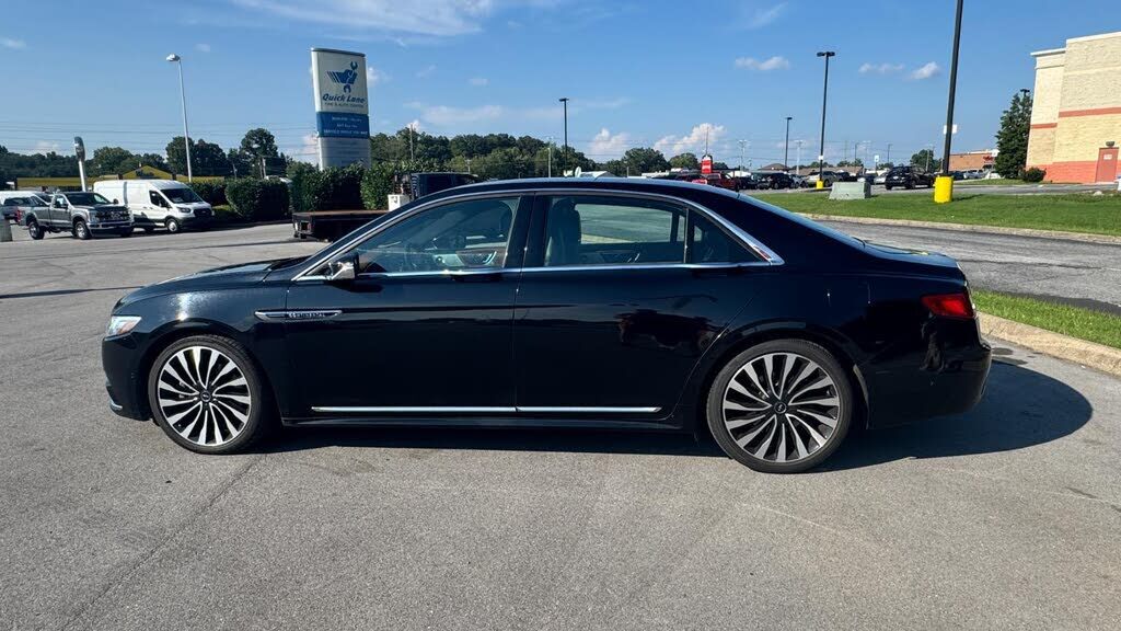 2017 LINCOLN Continental