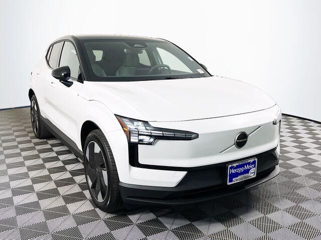 2026 VOLVO EX30