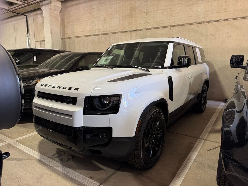 2026 LAND ROVER Defender