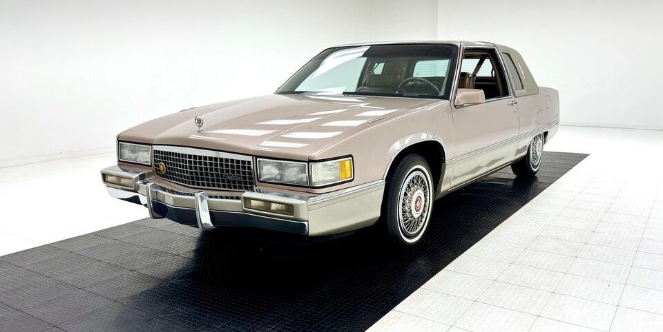 1990 CADILLAC Fleetwood