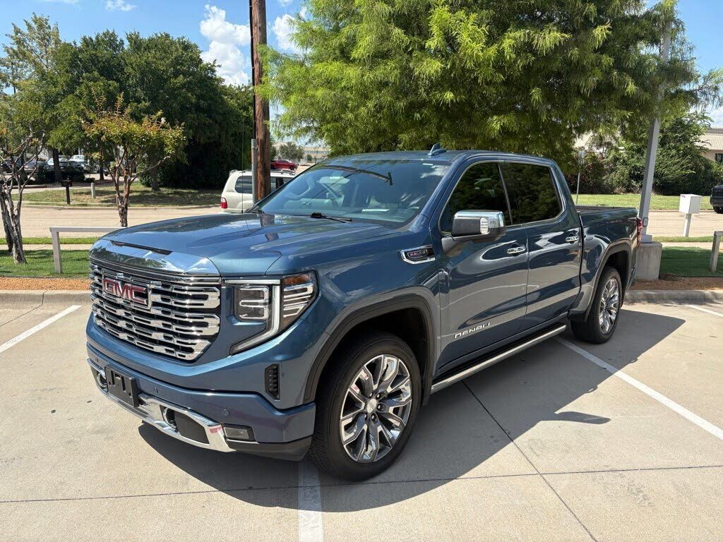 2024 GMC Sierra