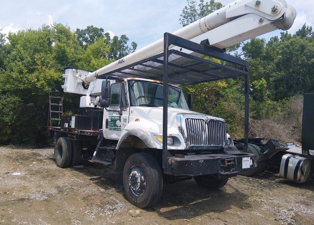 2005 INTERNATIONAL SR525