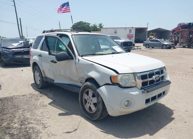 2011 FORD Escape