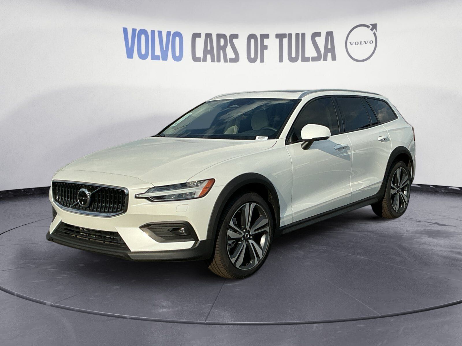 2026 VOLVO V60CC