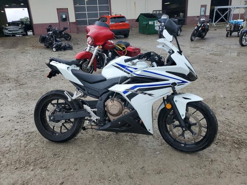 2016 HONDA CB