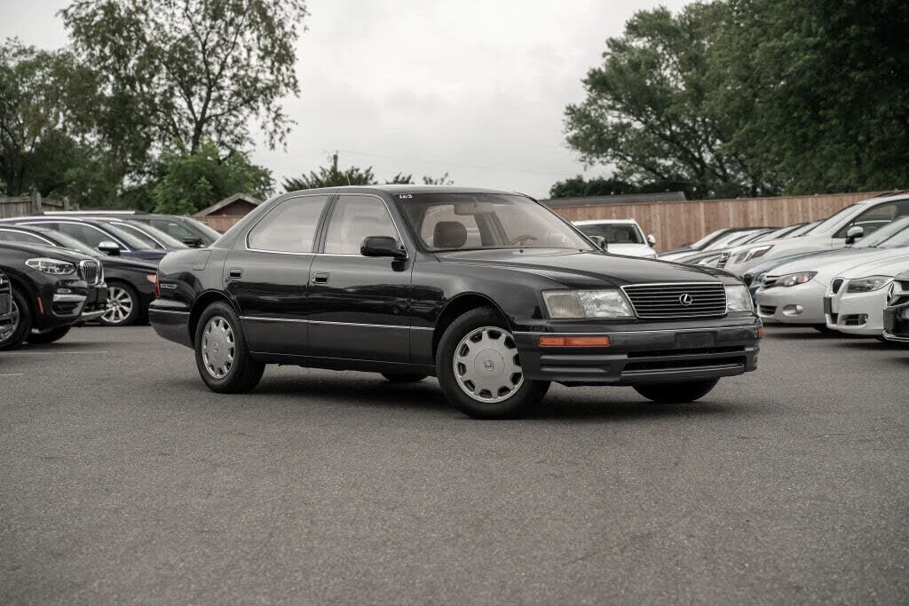 1995 LEXUS LS