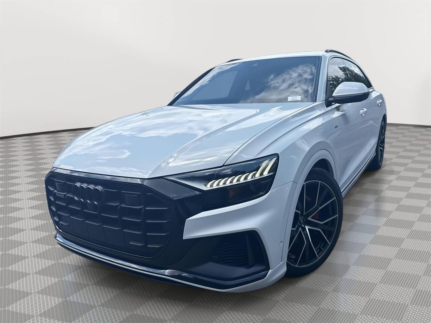 2021 Audi Q8