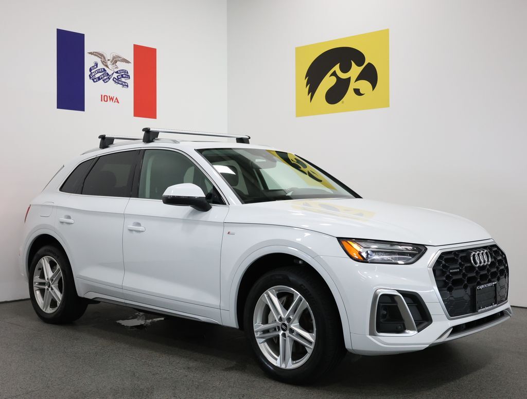 2021 AUDI Q5 e