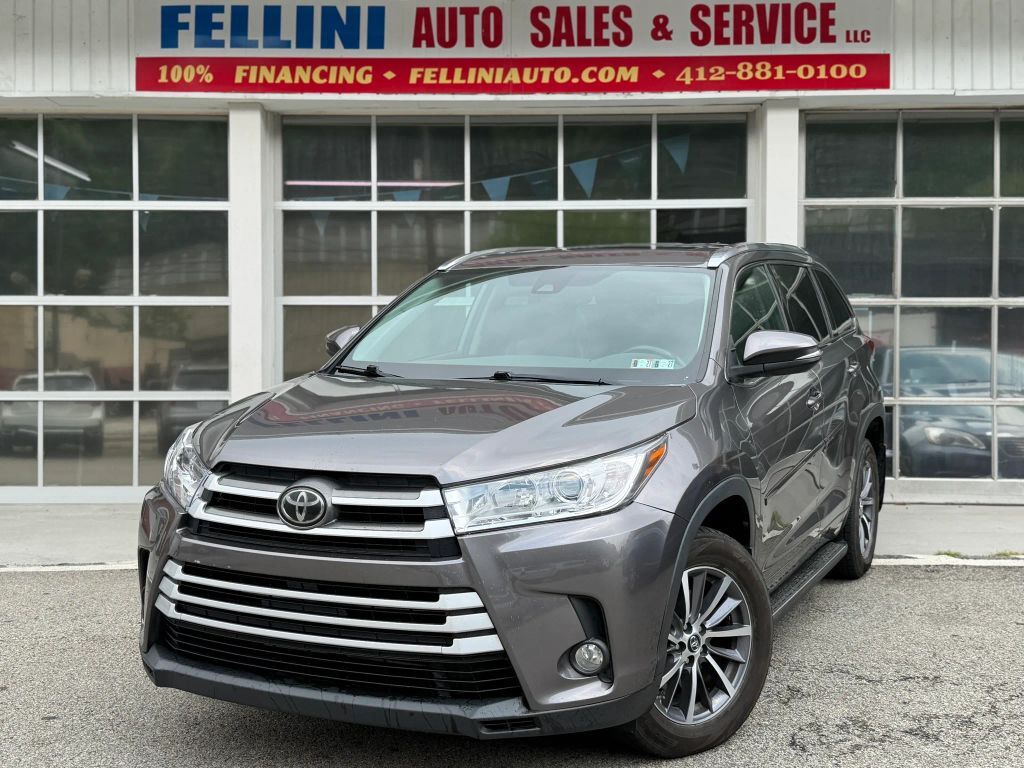 2018 TOYOTA Highlander