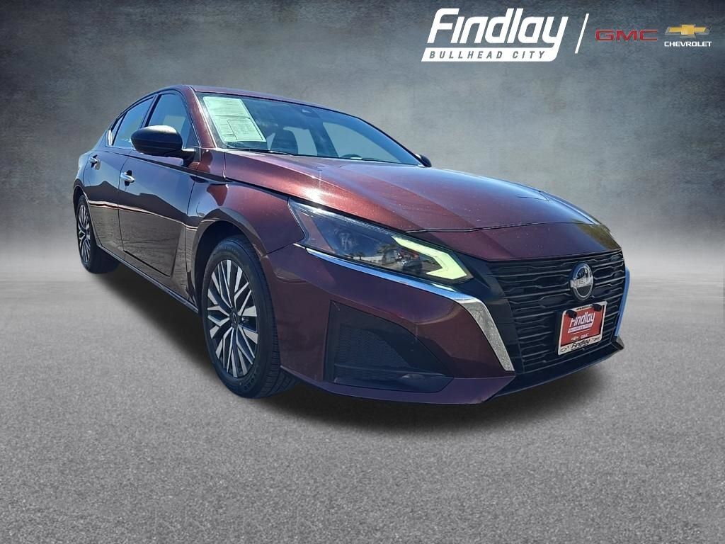 2024 NISSAN Altima
