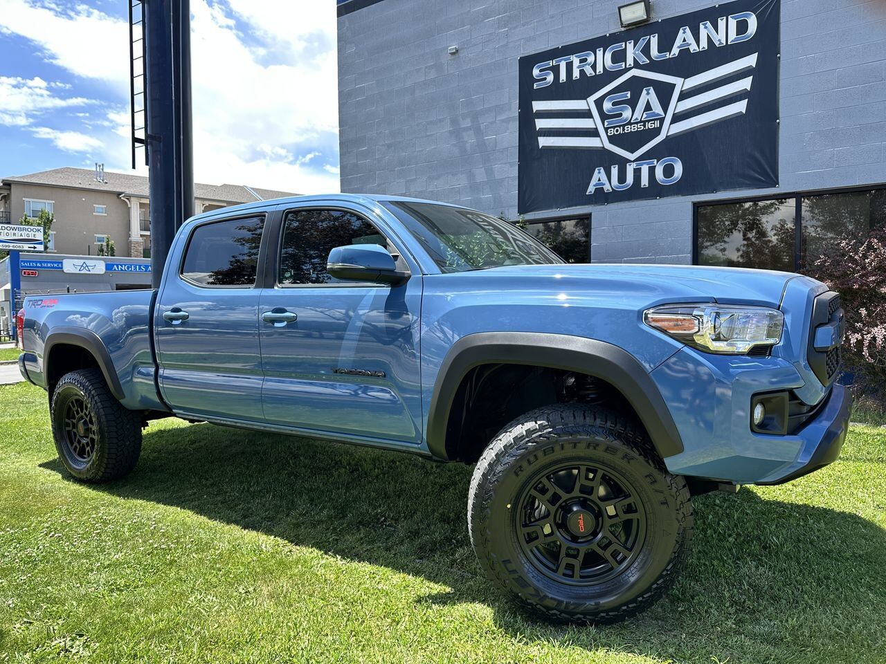 2019 TOYOTA Tacoma