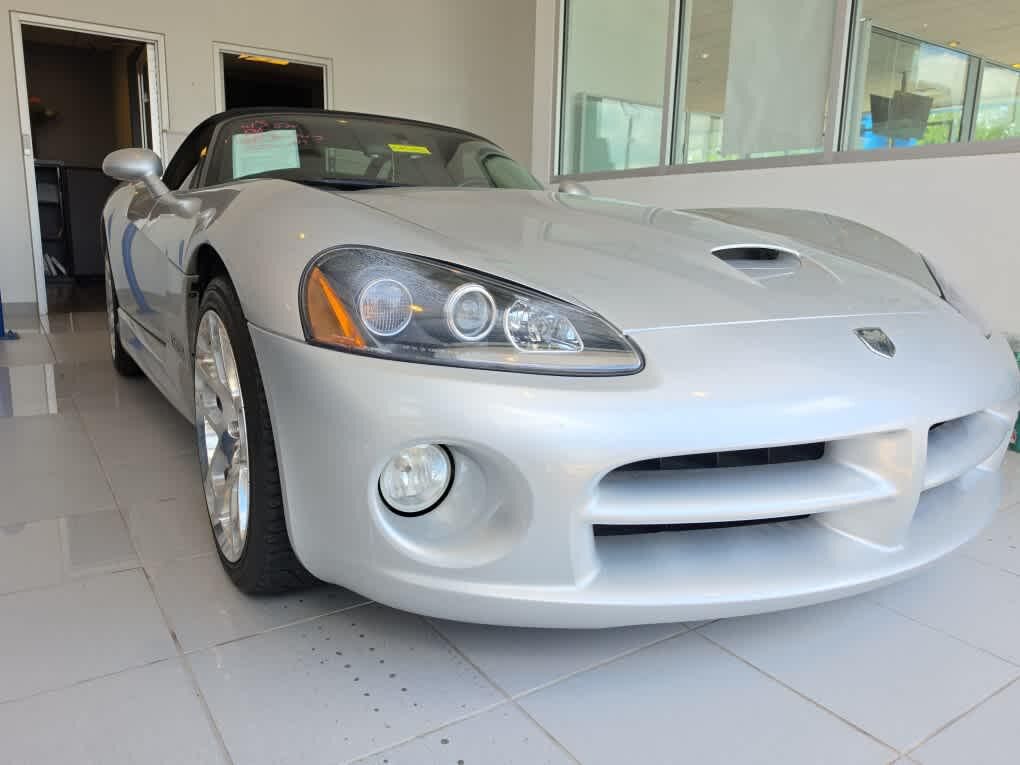 2004 DODGE Viper