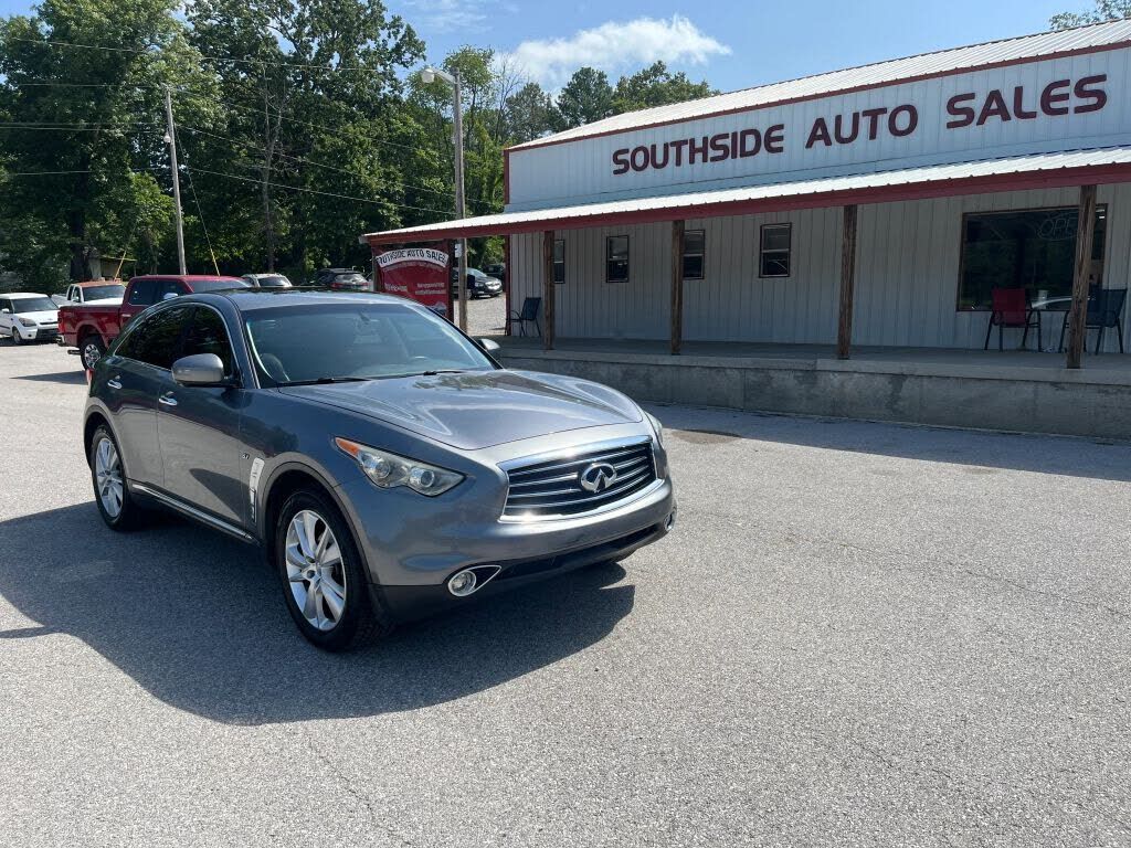 2015 INFINITI QX70