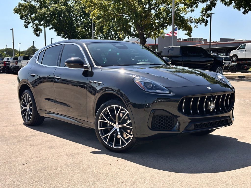 2025 MASERATI Grecale