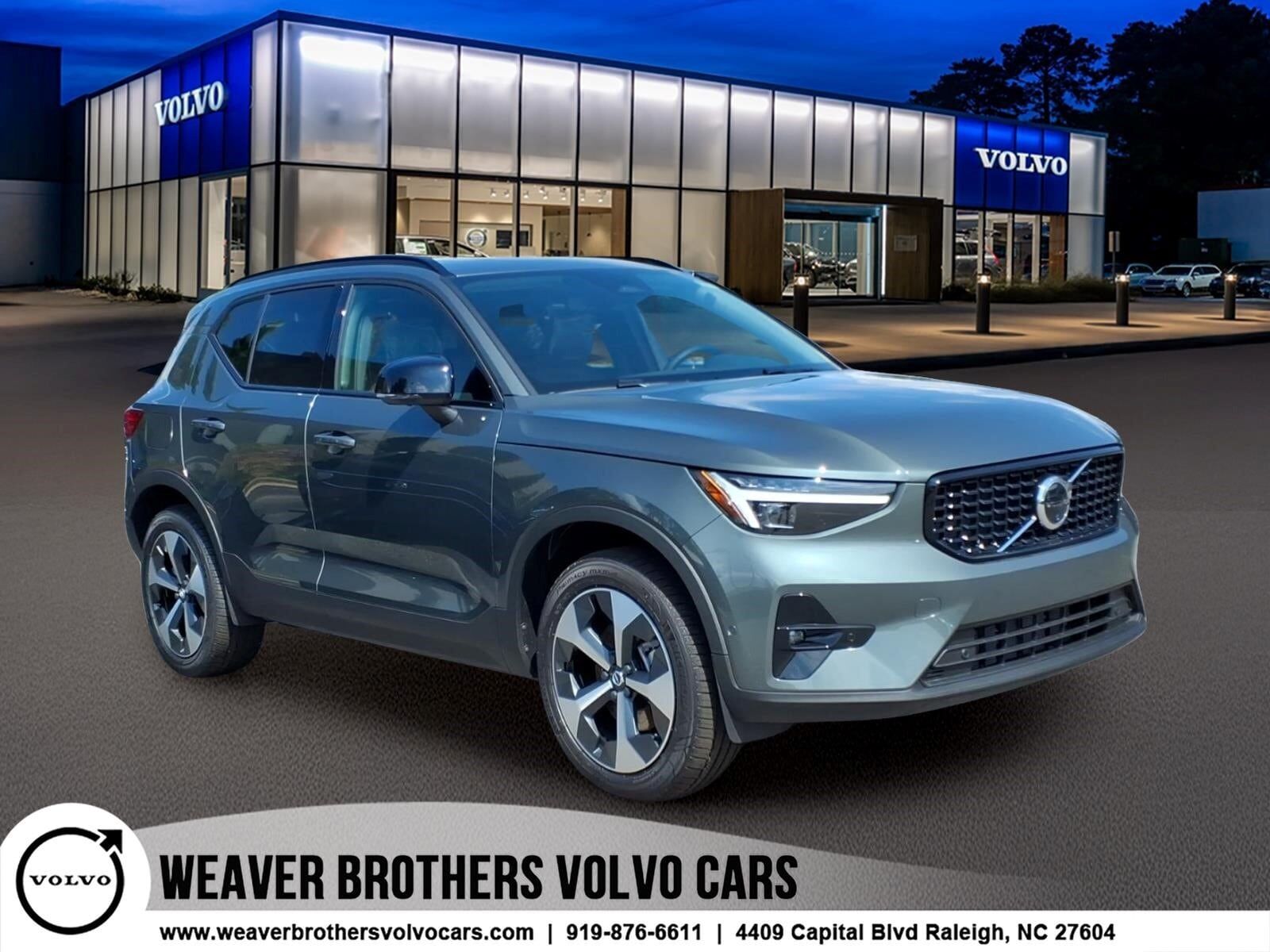 2026 VOLVO XC40