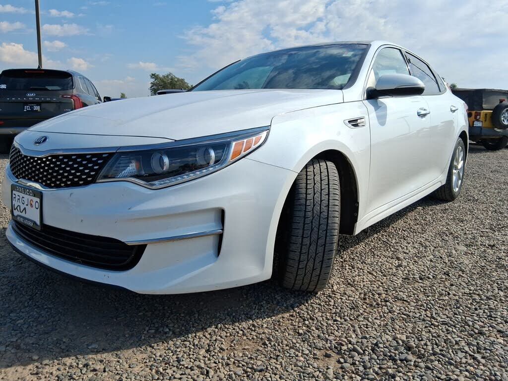 2017 KIA Optima