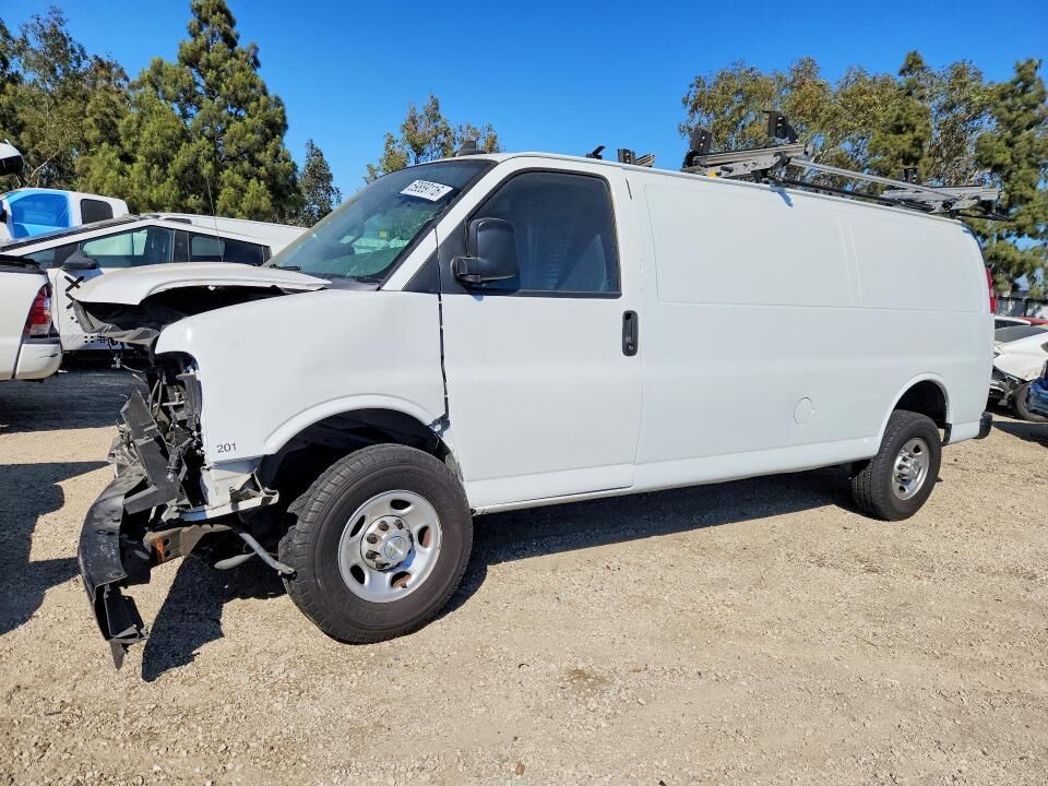 2021 CHEVROLET Express