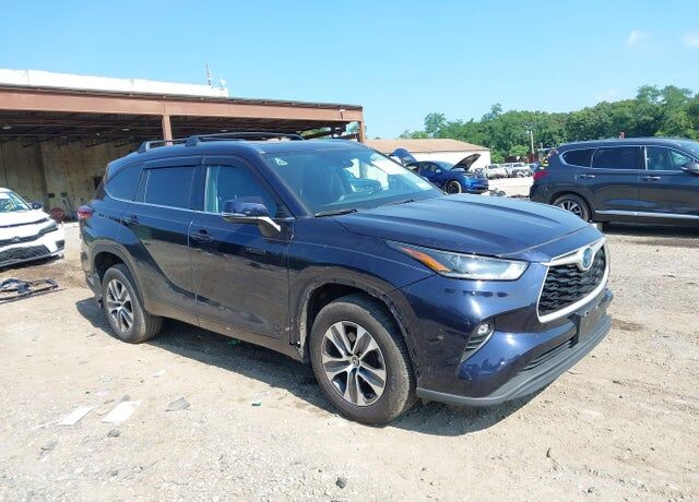 2021 TOYOTA Highlander