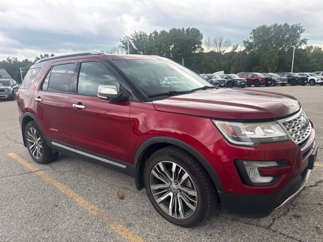 2017 FORD Explorer