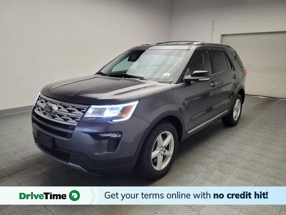 2018 FORD Explorer