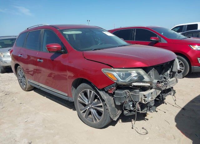 2017 NISSAN Pathfinder