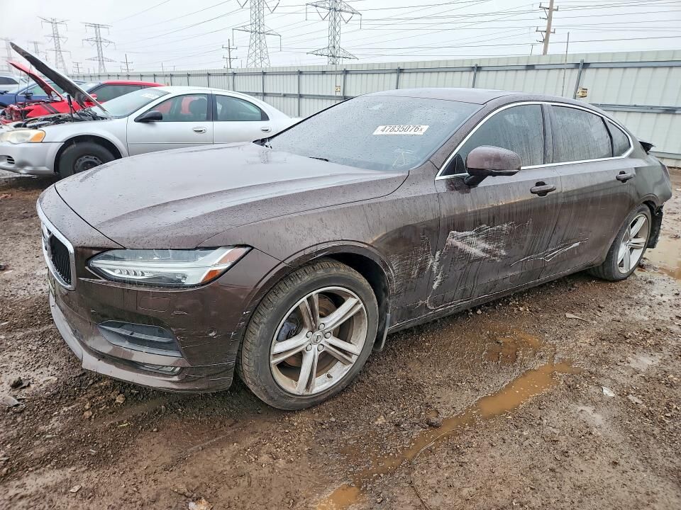 2018 VOLVO S90