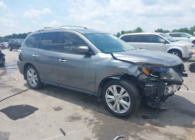 2018 NISSAN Pathfinder