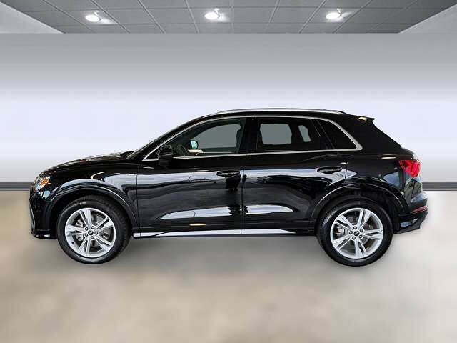 2023 Audi Q3