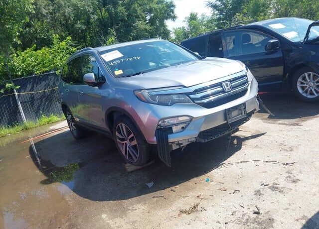2017 HONDA Pilot