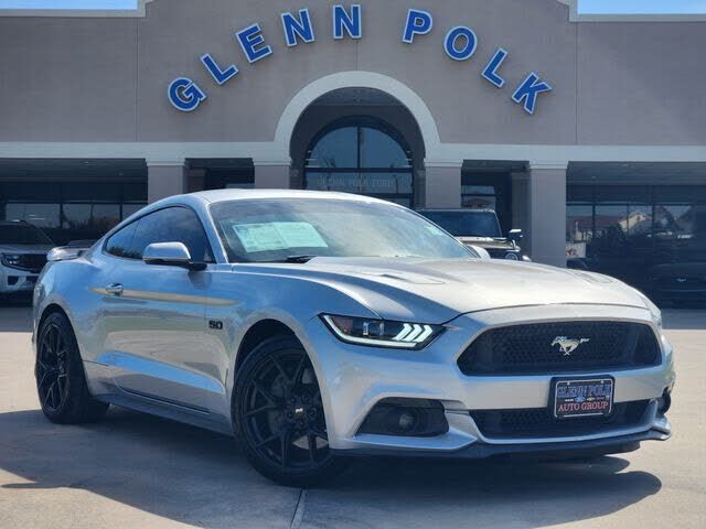2017 FORD Mustang
