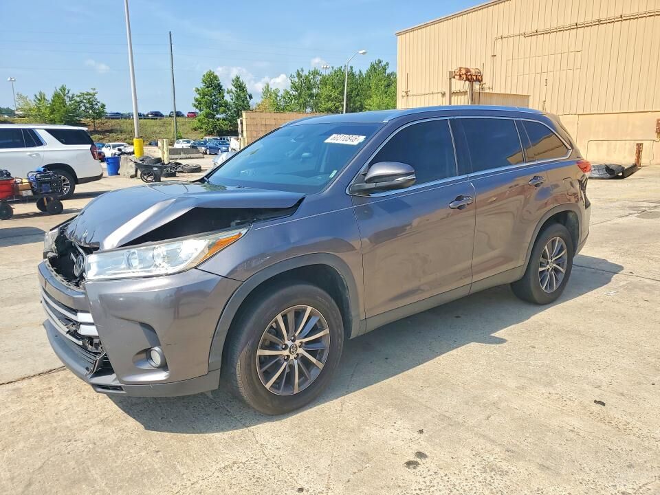 2019 TOYOTA Highlander