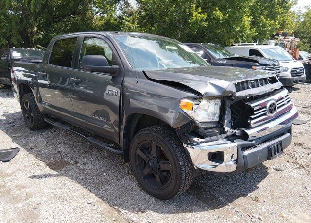 2017 TOYOTA Tundra