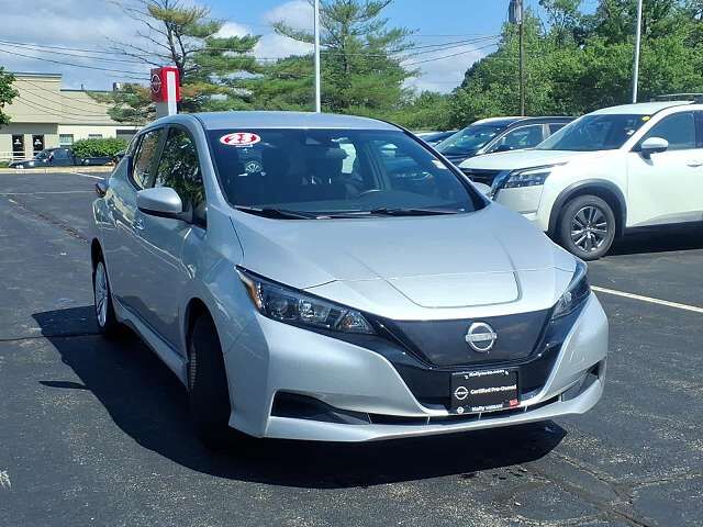 2023 NISSAN Leaf