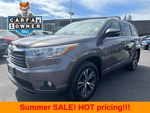 2016 TOYOTA Highlander