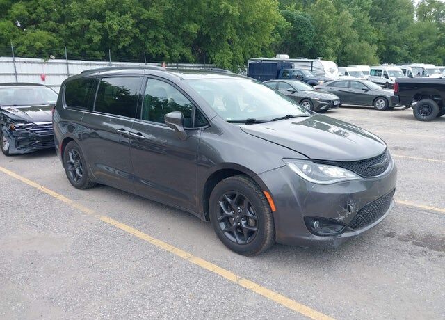 2019 CHRYSLER Pacifica