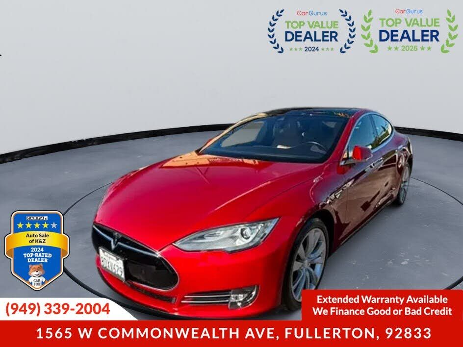 2015 TESLA Model S
