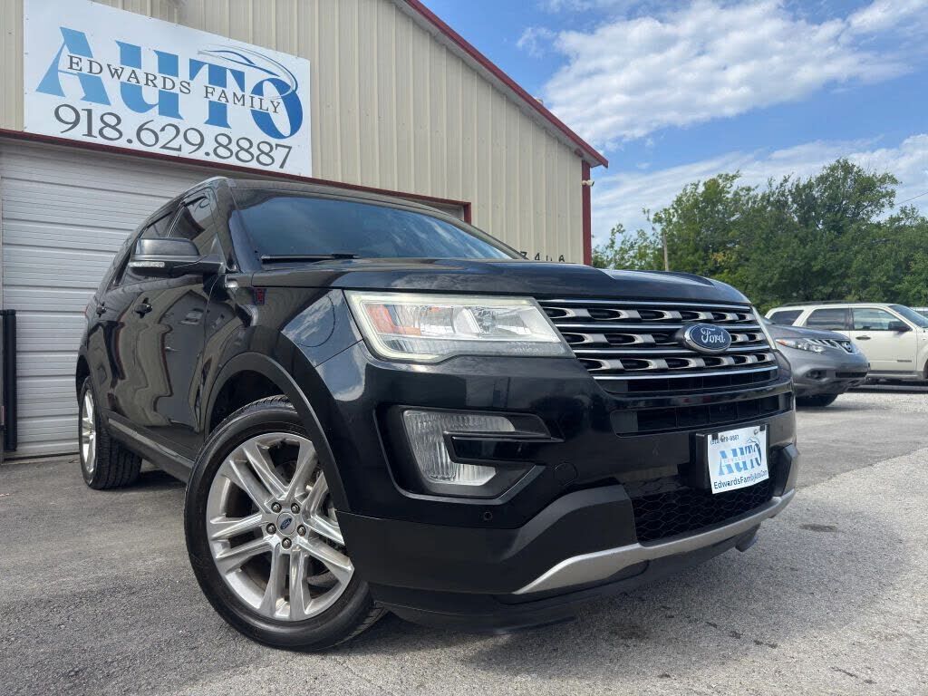 2017 FORD Explorer