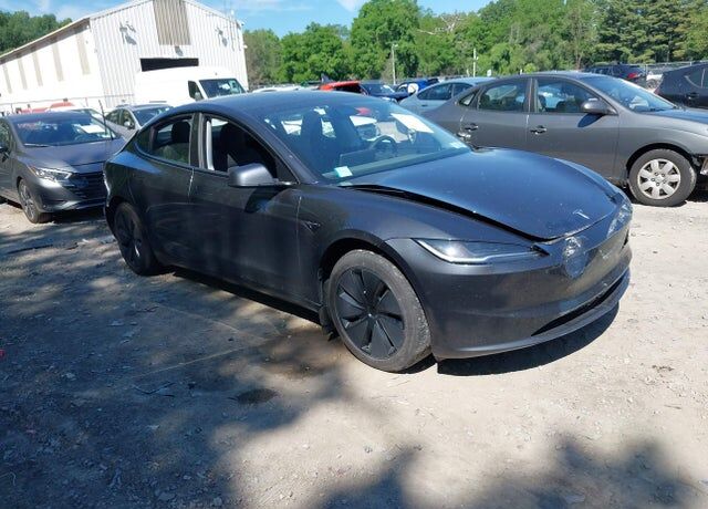 2024 TESLA Model 3