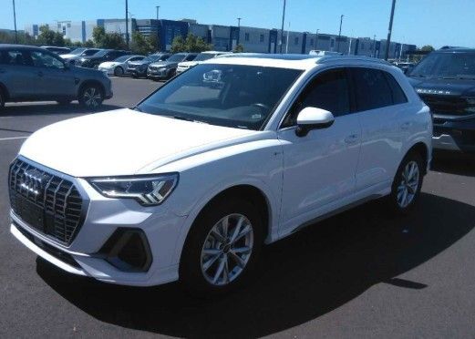 2025 AUDI Q3