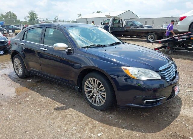 2012 CHRYSLER 200