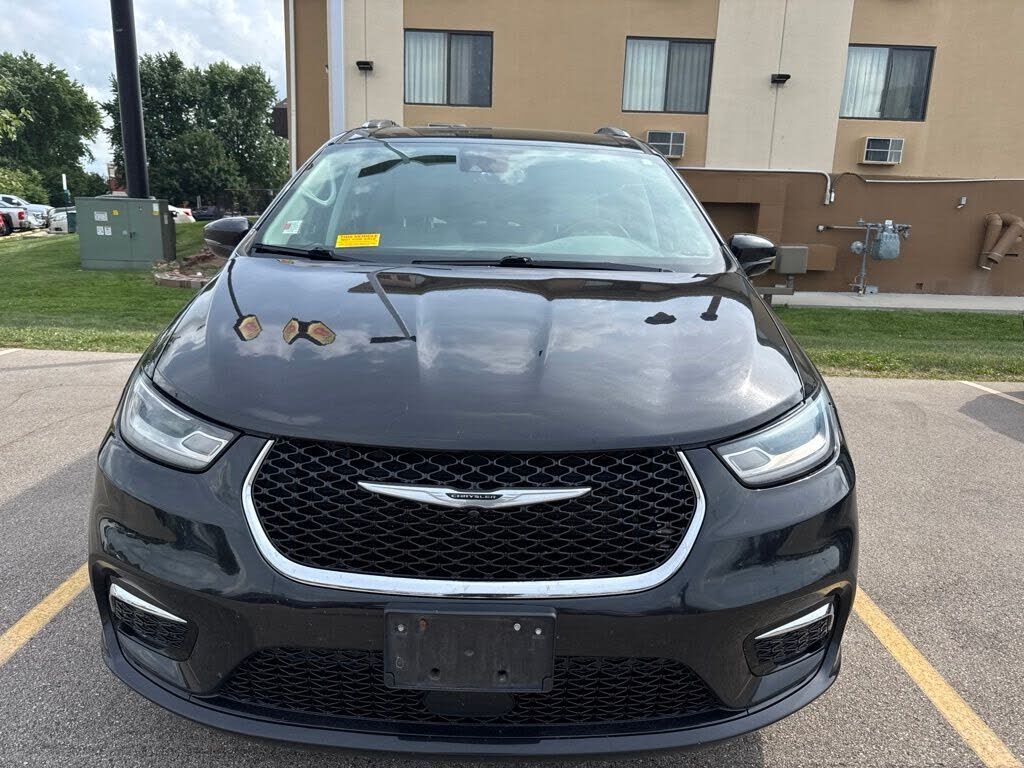 2021 CHRYSLER Pacifica