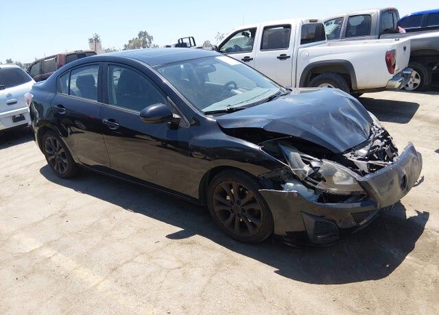 2010 MAZDA Mazda3