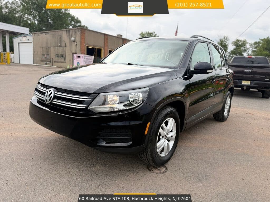 2016 VOLKSWAGEN Tiguan