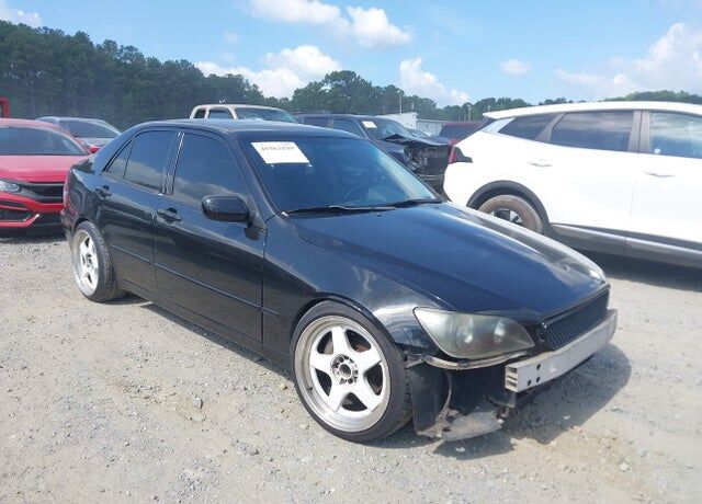2002 LEXUS IS