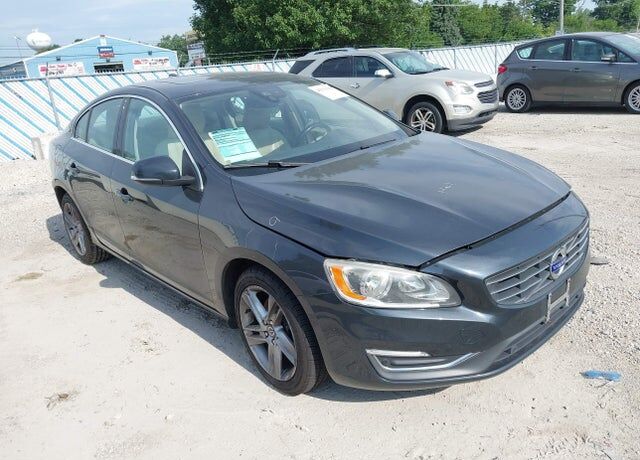 2015 VOLVO S60