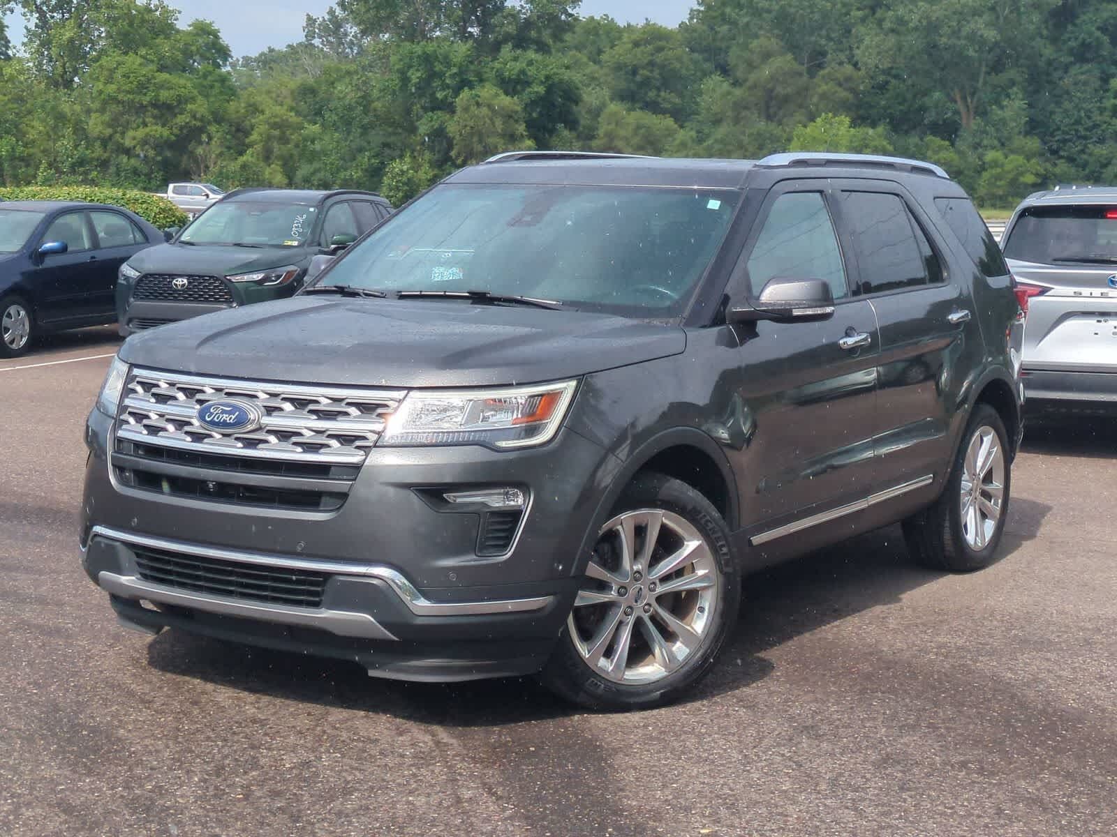 2018 FORD Explorer