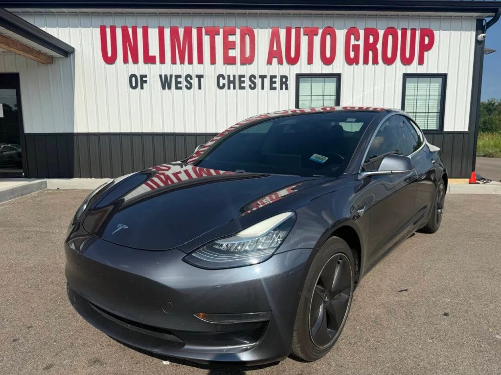 2019 TESLA Model 3